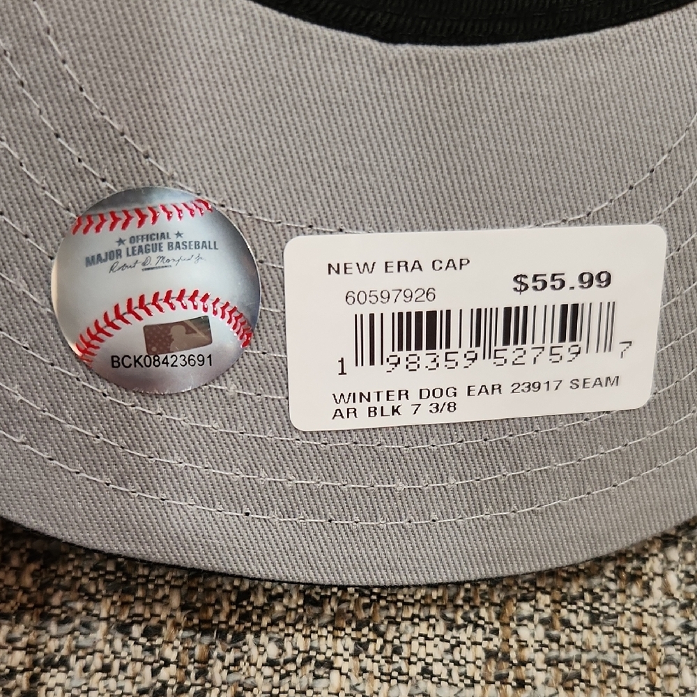 Seattle Mariners New Era 59Fifty Winter Dog Ear Cap with Fur Trim - Picture 6 of 6